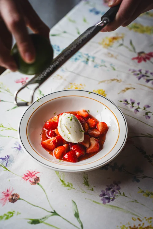 Jordbær med mascarponekrem