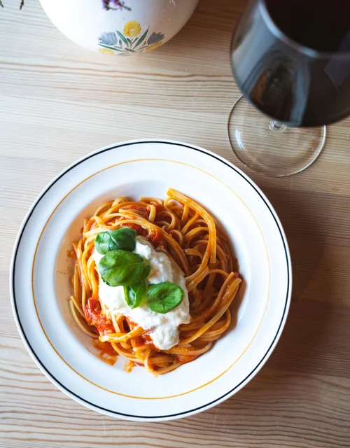 Enkel tomatsaus