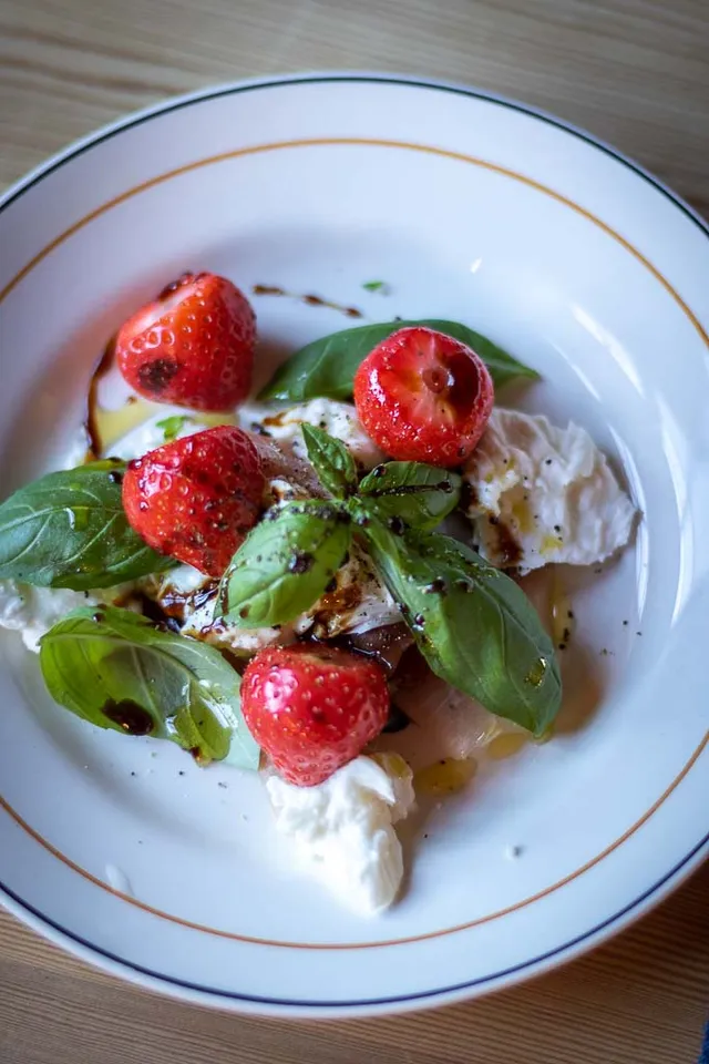 Jordbær og mozzarella