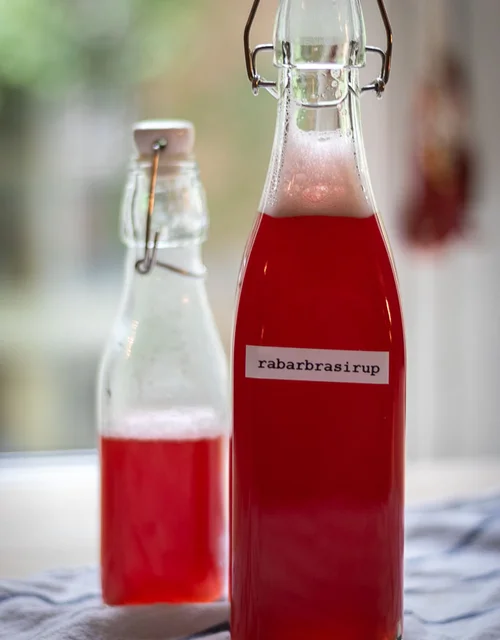 Rabarbrasirup